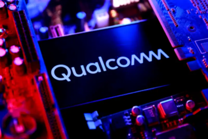 Qualcomm mira wearables com IA e desafia Nvidia na guerra dos chips