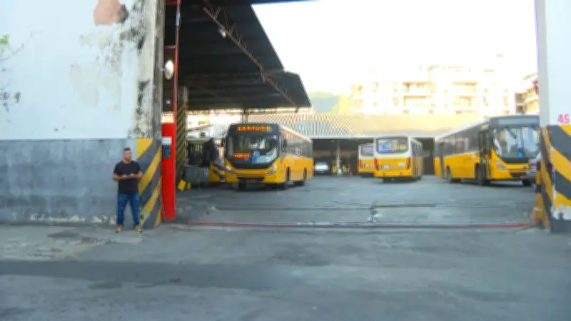 Quatro linhas de ônibus retornam no Rio após crise da Real e Vila Isabel
