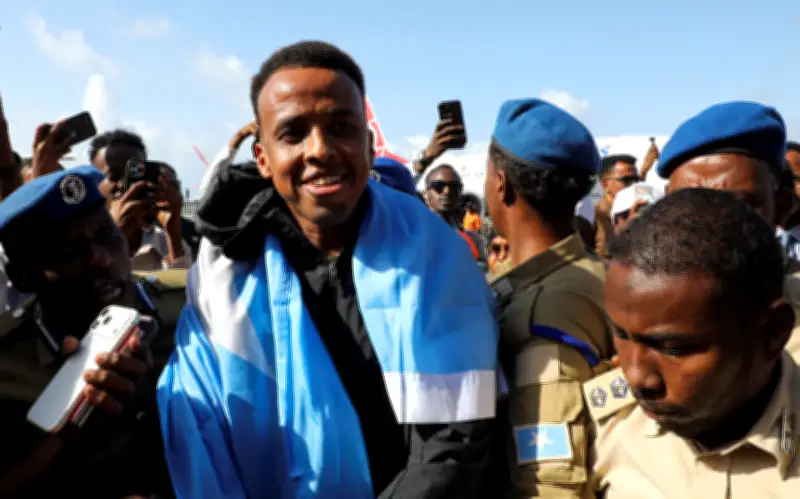 Árbitro somali barrado nos EUA receberá pagamento integral da Fifa