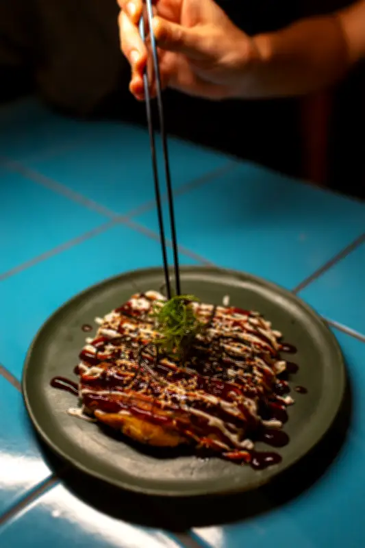 Receita de okonomiyaki: panqueca japonesa fácil do chef Carlos Ribeiro