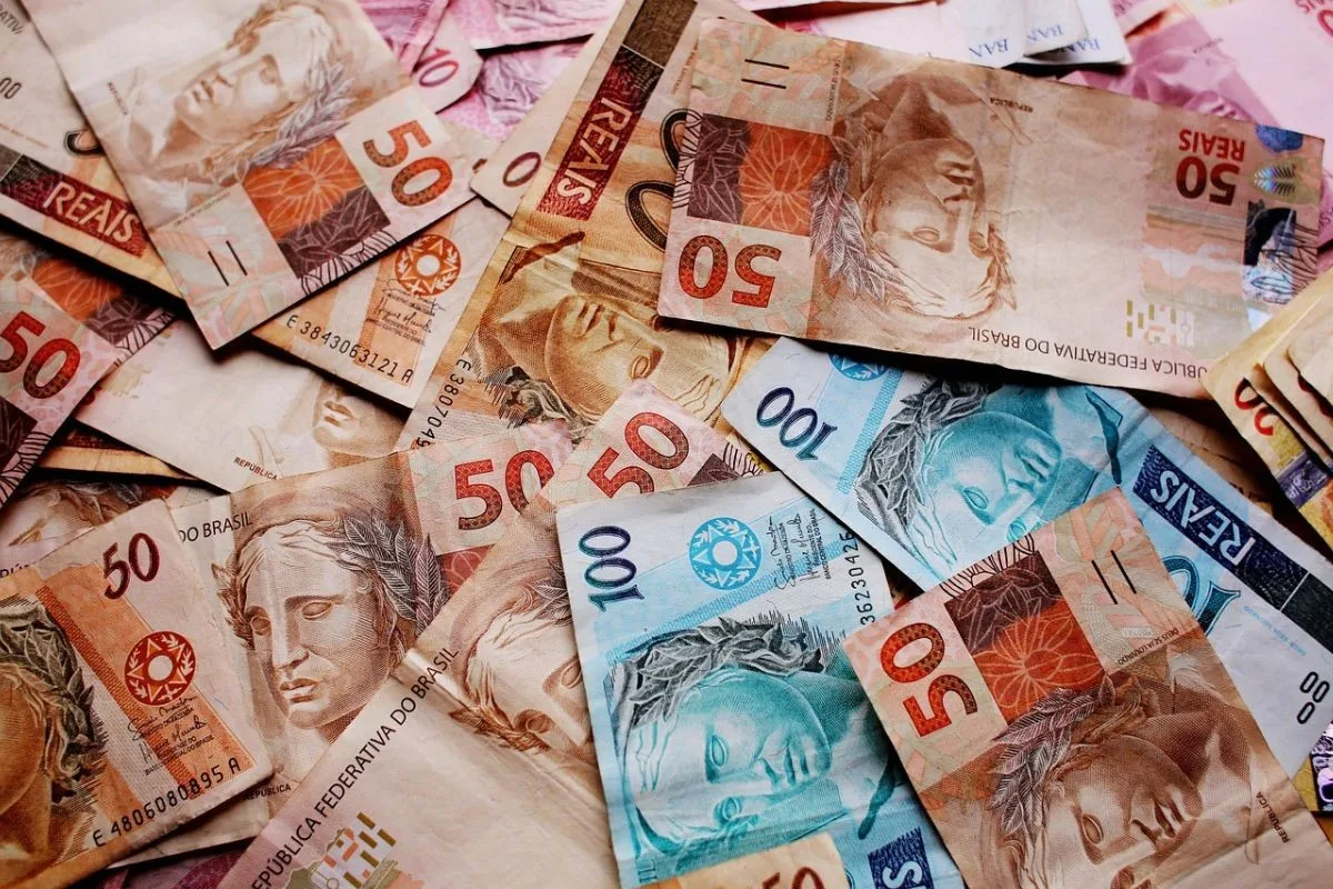 Receita Federal Registra Arrecadação Recorde de R$ 325,8 Bilhões em Janeiro