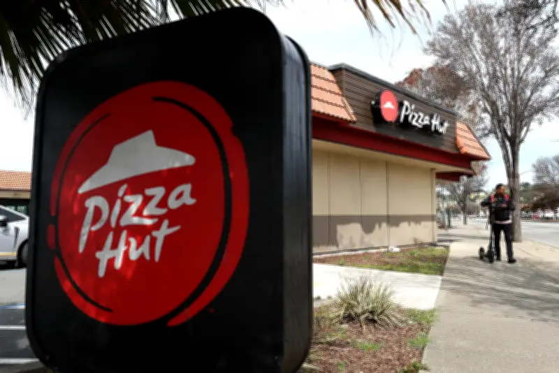 Rede Pizza Hut é vendida por US$ 2,7 bilhões nos EUA