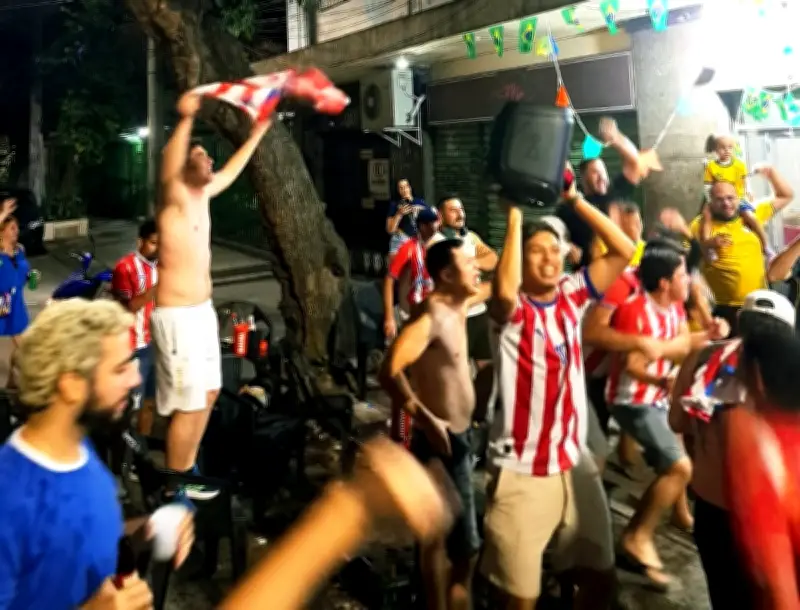 Reduto paraguaio no Rio celebra vitória contra Alemanha na Copa