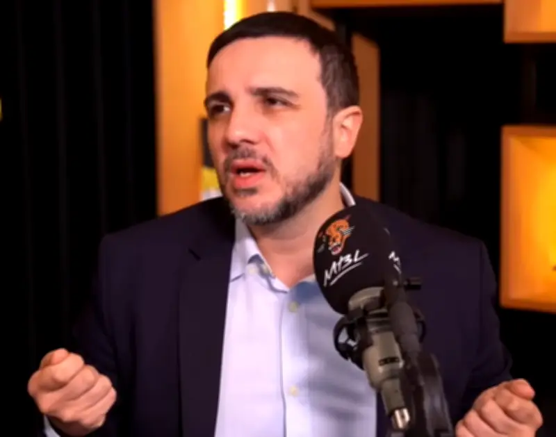 Renan Santos atribui bom desempenho na Quaest à sua trajetória política