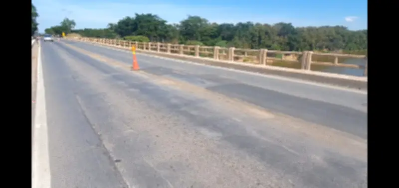 Restrições na ponte da BR-365 causam transtornos e prejuízos na região