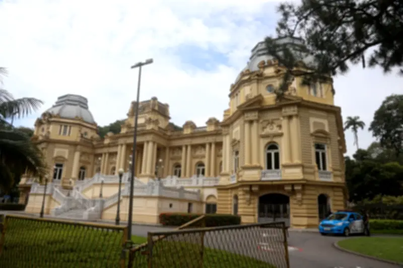 RJ de Castro esbanjava combustível, aponta auditoria