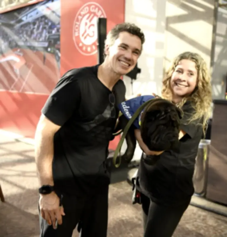 Roland Garros pet friendly: cães invadem torneio e viram tendência