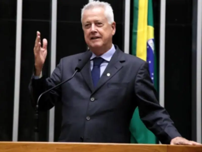 Rollemberg defende CPI do Banco Master após operação contra Jaques Wagner