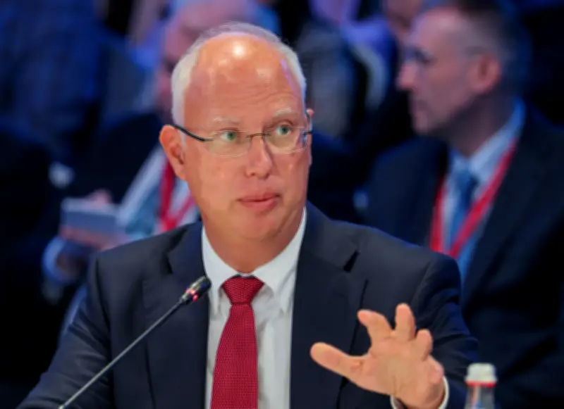 Rússia e EUA mantêm diálogo econômico apesar de pausa na paz na Ucrânia