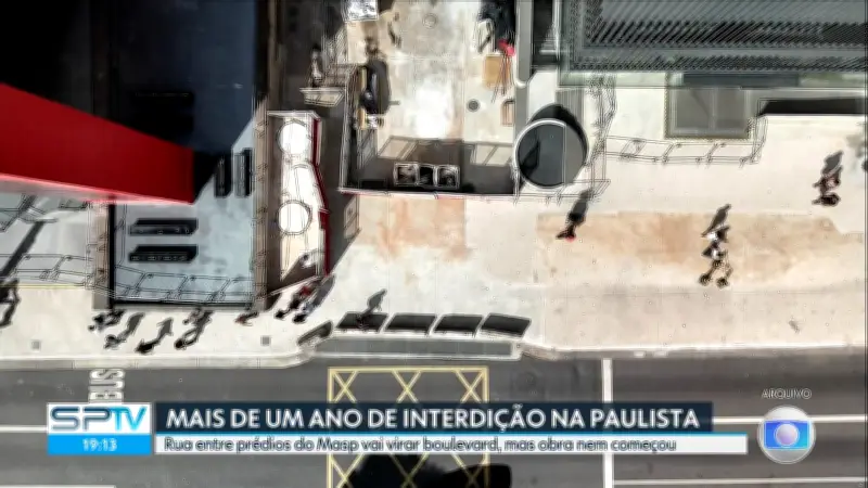 Rua fechada para obras do Masp completa 1 ano e meio sem reabertura