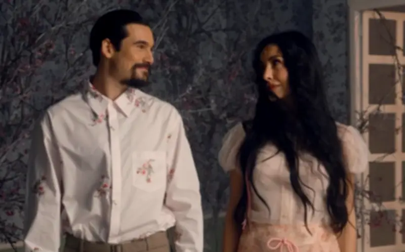 Sabrina Sato e Nicolas Prattes anunciam gravidez do primeiro filho