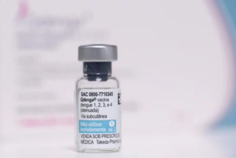 Saúde oficializa compra de 18 milhões de doses da vacina da dengue