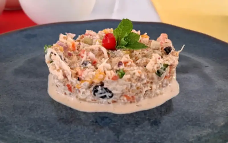 Salada marroquina por R$ 30 entra no clima da Copa do Mundo