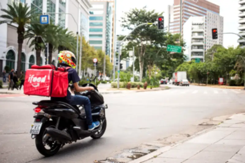 Seguro de moto mais barato atrai 90% de novos clientes, diz Porto