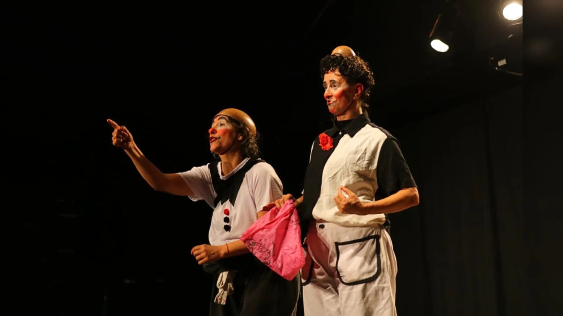 Semi-Breve vence II Festival de Teatro do Tapajós em Santarém