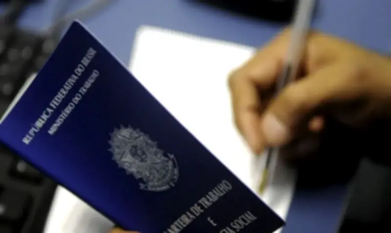 Senado aprova projeto que cria contrato de primeiro emprego para jovens
