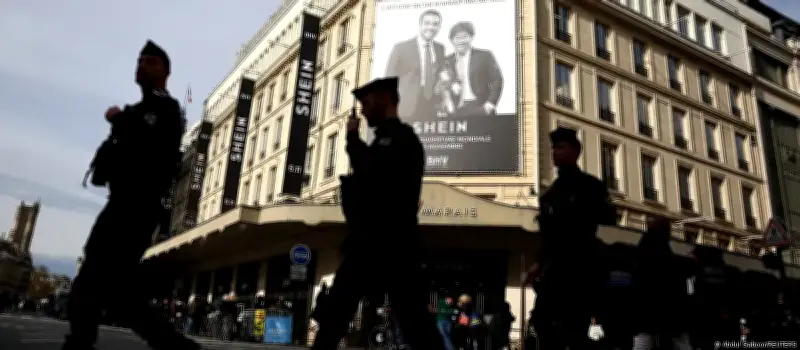 Shein fecha loja física em Paris após polêmicas e multas milionárias