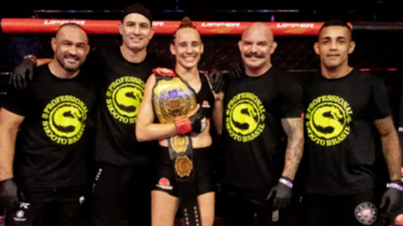 Shooto Brasil 137: Thalita Soares conquista cinturão peso-mosca no Rio
