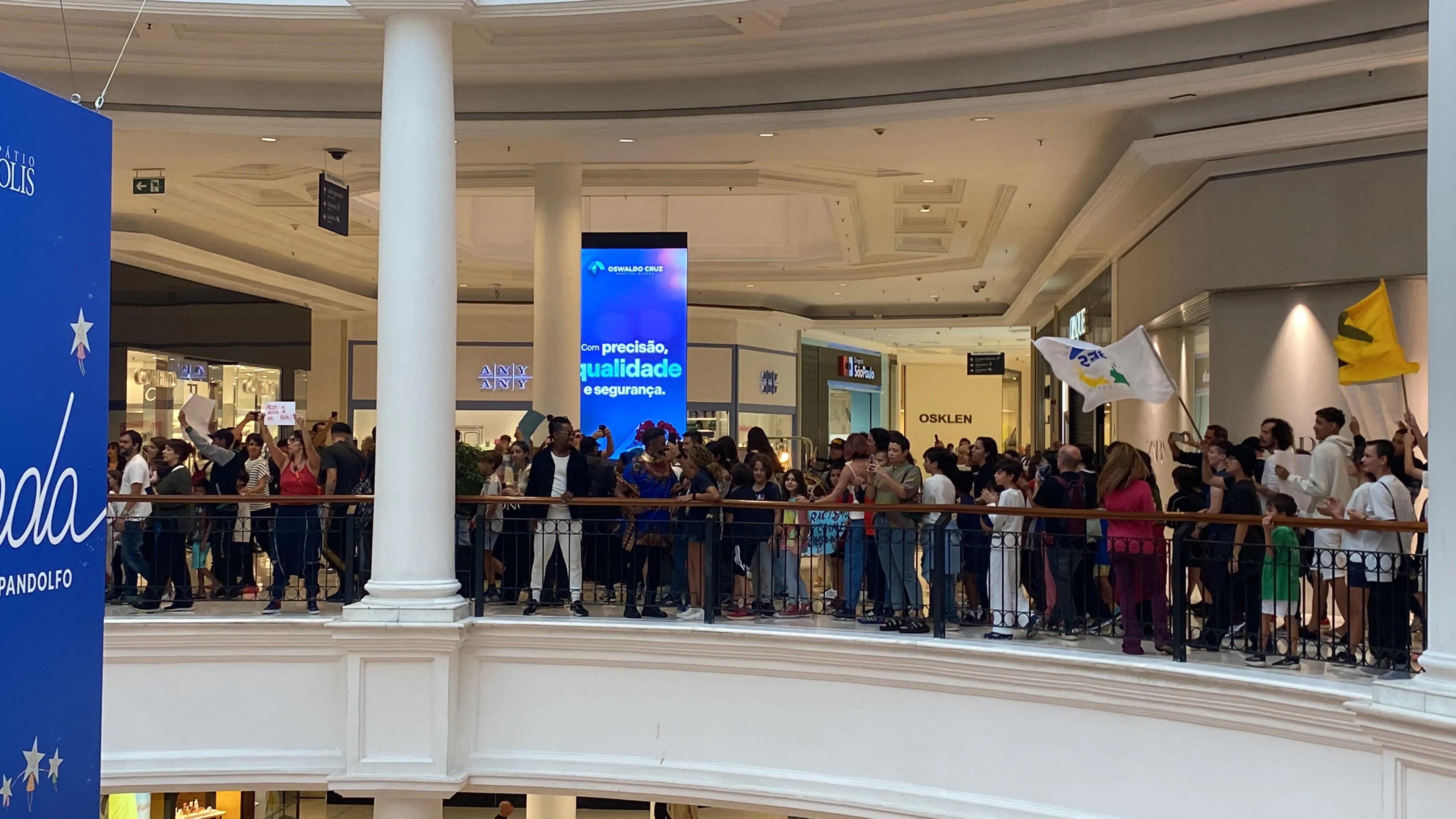 Defensoria pede R$ 759 mil de indenização por racismo contra adolescente em shopping de SP