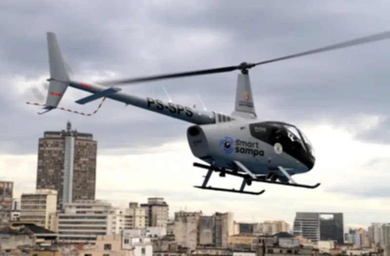 SmartCop usa IA em helicóptero para reconhecimento facial e placas adulteradas em SP