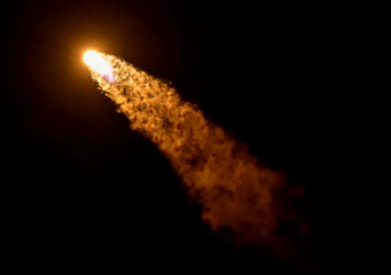 SpaceX estreia na Nasdaq com maior IPO da história e valuation de US$ 1,75 tri