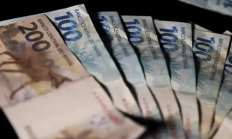 Spread de debêntures para de subir em maio após alta forte em março e abril