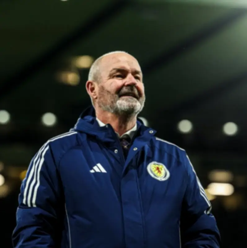 Steve Clarke renuncia ao cargo de técnico da Escócia após eliminação na Copa de 2026