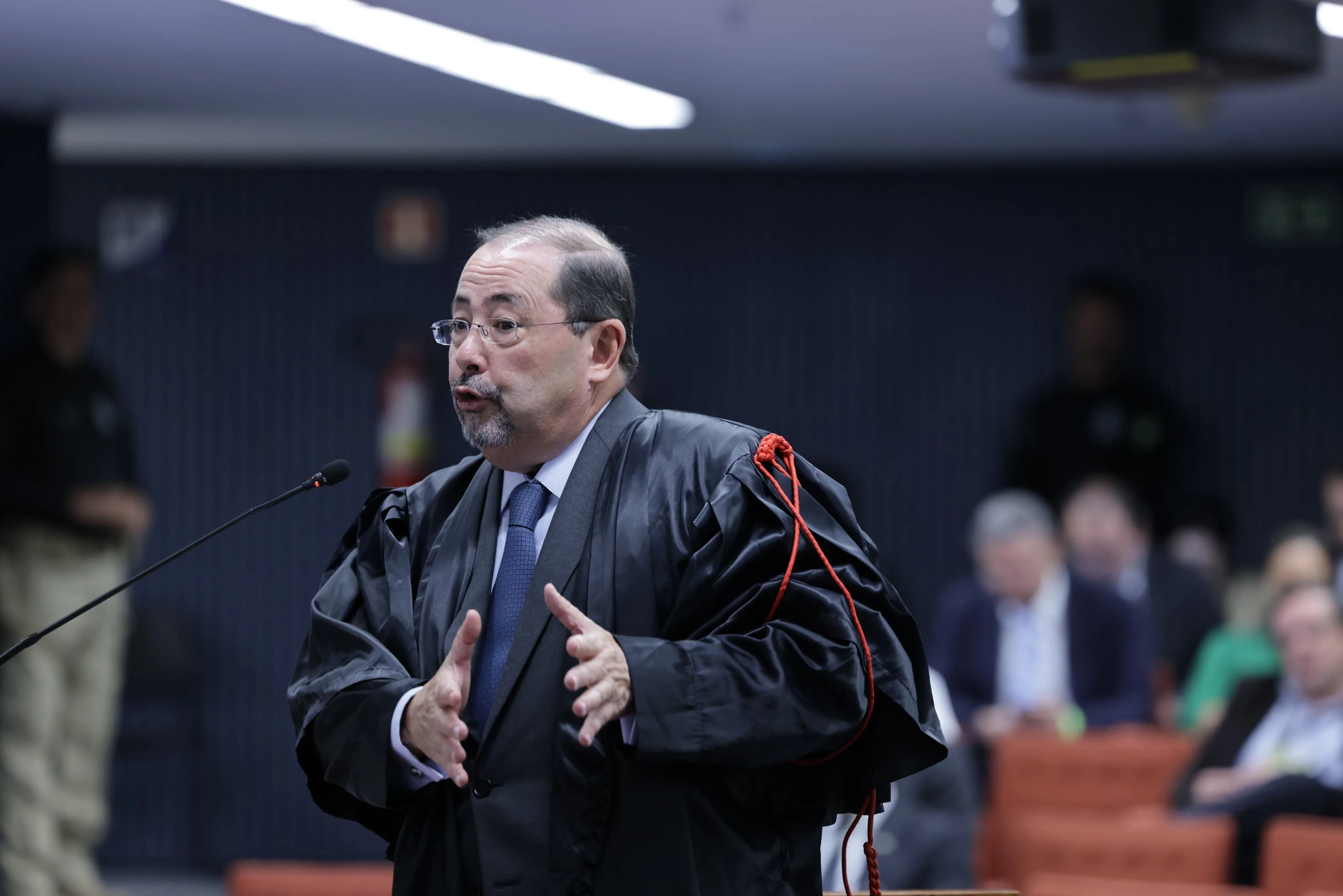 STF encerra segundo dia de julgamento de Bolsonaro e aliados por trama golpista