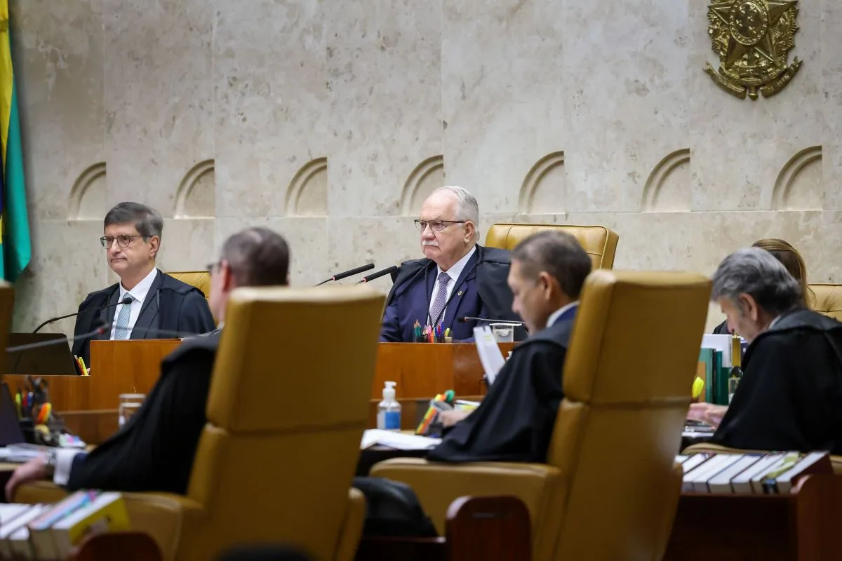 STF limita penduricalhos a 35% do teto salarial do funcionalismo