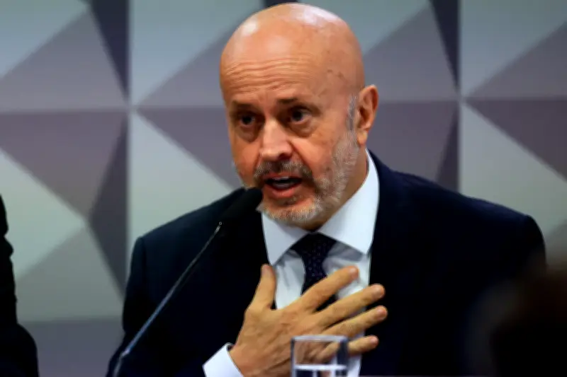 STF: Mendonça cobra explicações sobre abordagem a 'Careca do INSS' na Papuda