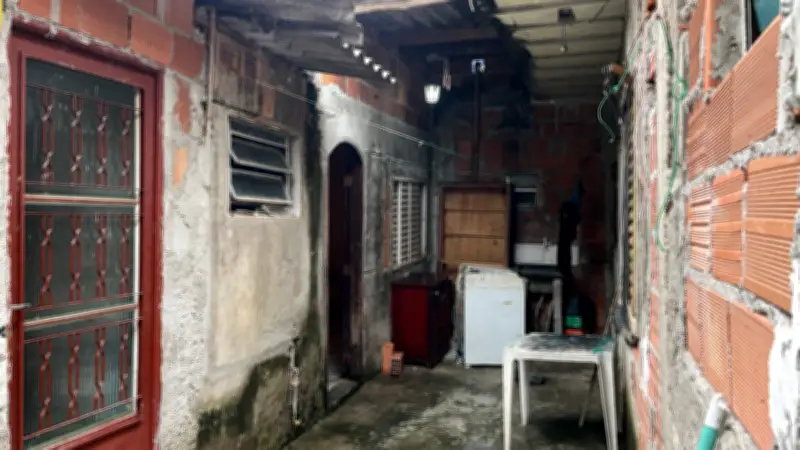 Suspeito de matar homem a facadas por ciúmes da ex é procurado em SP