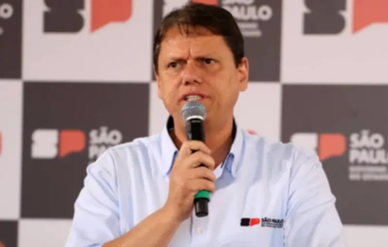 Tarcísio diz que agronegócio é desrespeitado e produtores enfrentam dificuldades