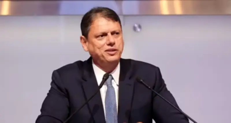Tarcísio vê risco para empregos e empresas com tarifas dos EUA