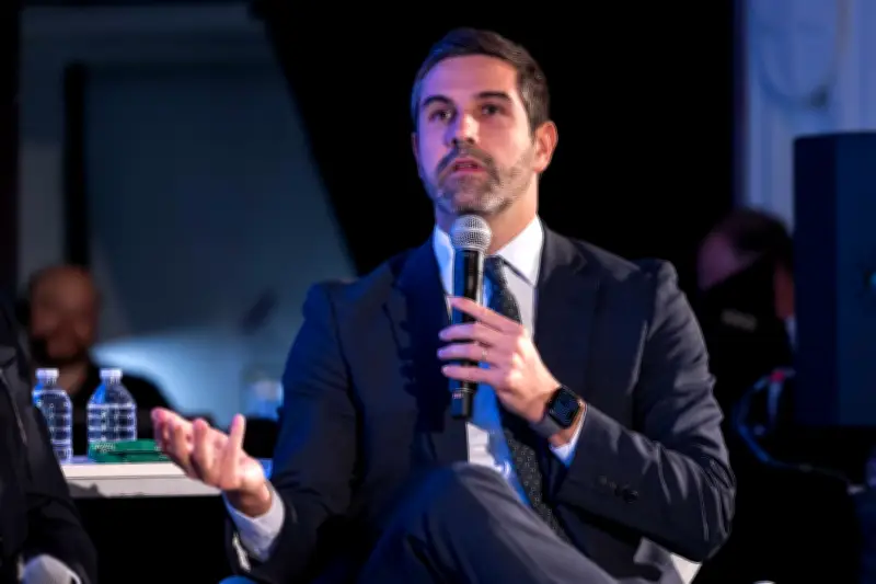 Tarifas dos EUA elevam custos e barram investimentos, diz Câmara Americana