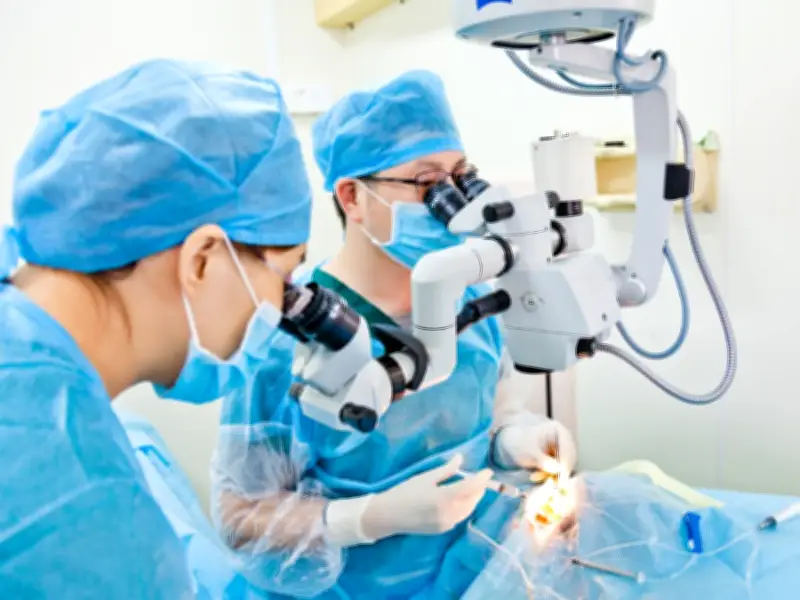 Telecirurgia robótica no SUS avança, mas escassez de técnicos é gargalo