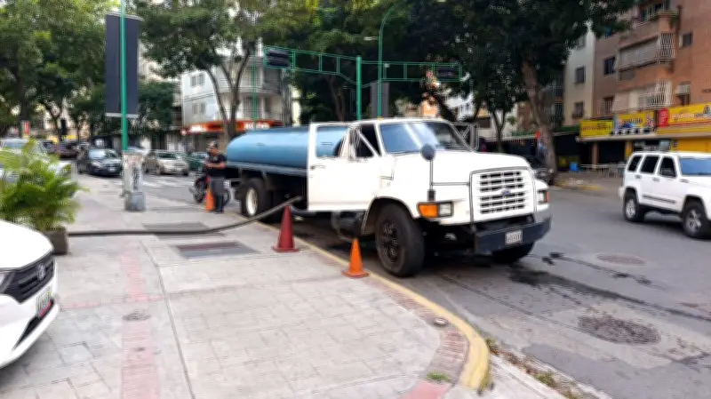 Terremoto na Venezuela deixa 164 mortos; carro-pipa distribui água em Caracas
