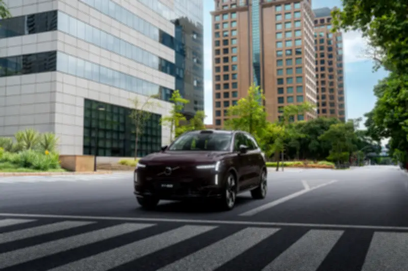 Teste real: Volvo EX90 percorre 1.336 km em viagem SP-Macaé