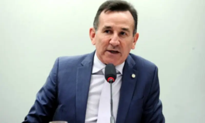 Teto do MEI pode subir para R$ 140 mil com revisão do Simples