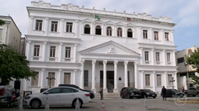 TJ-MA suspende lei que proibia mulheres trans em banheiros femininos em São Luís