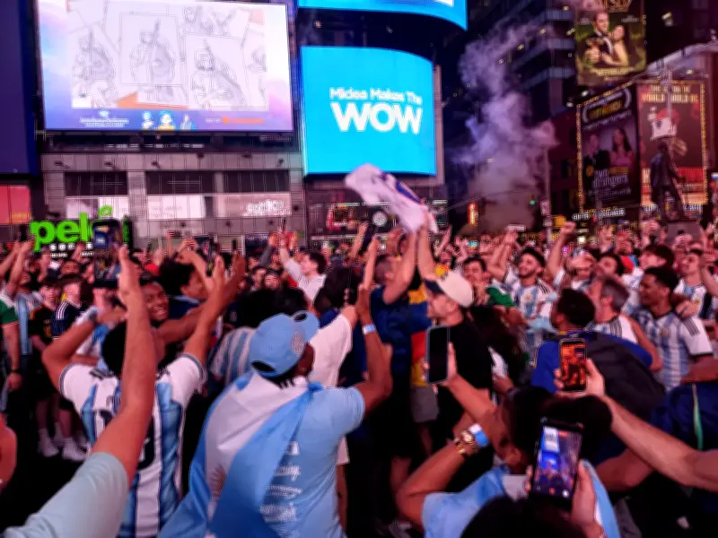 Torcida argentina em NY exalta Messi e provoca Brasil