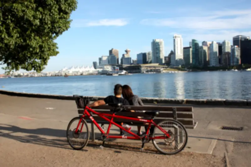 Toronto ou Vancouver: qual cidade canadense escolher para visitar