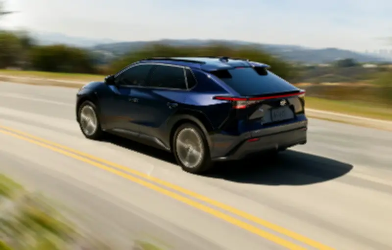 Toyota bZ4X 2026: SUV elétrico chega ao Brasil com preço de R$ 329.990