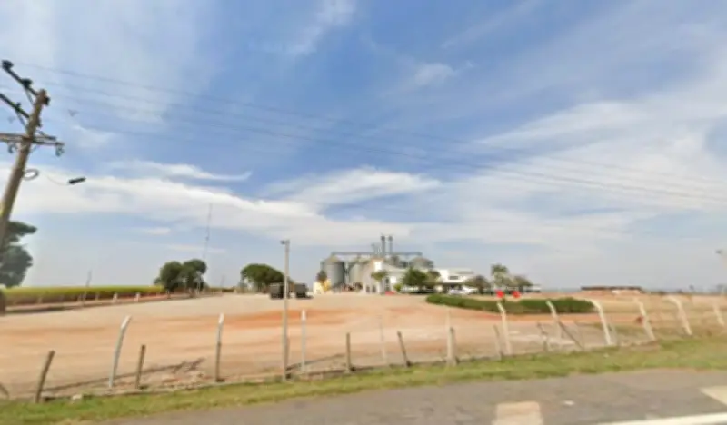 Trabalhador tem pernas presas em máquina de grãos em Itapetininga