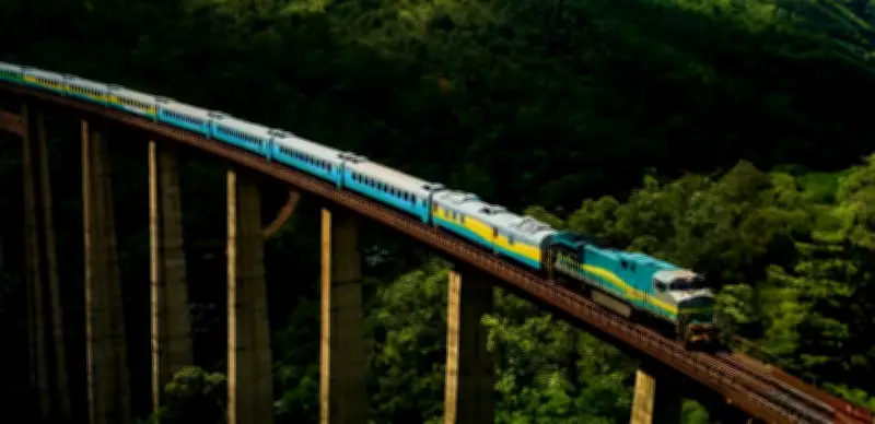 Trem noturno da EFVM volta a circular em julho entre MG e ES