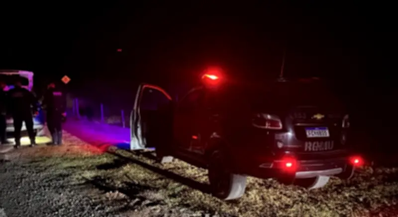 Trio é preso suspeito de roubar caminhão e manter motorista refém em Itatiba