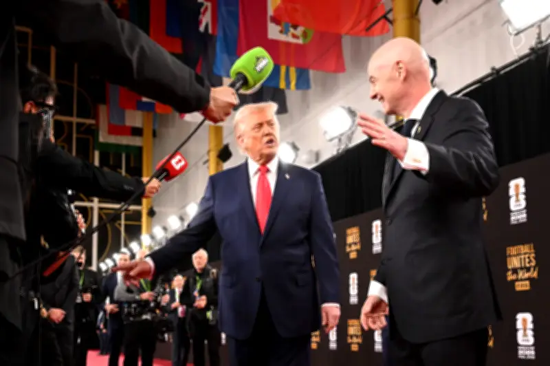 Trump dobra aposta contra Irã e imigrantes às vésperas da Copa; Infantino minimiza