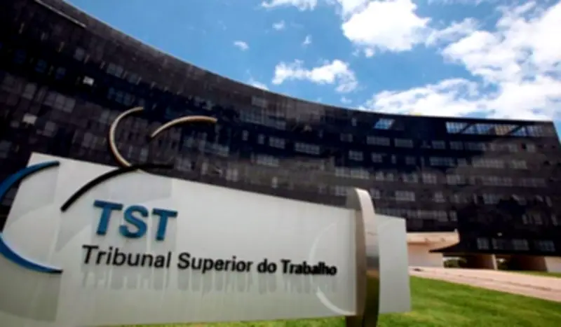 TST condena empresa a pagar R$ 300 mil por só homens na gerência