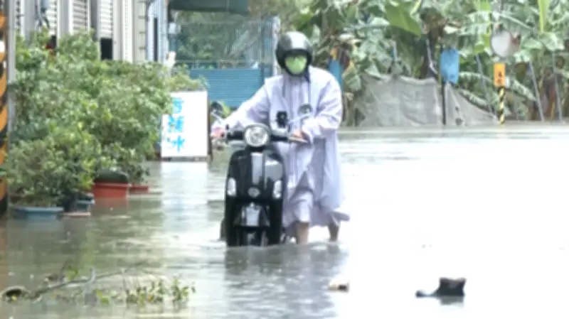 Tufão Mekkhala: Japão retira 2 milhões de áreas de risco; Taiwan tem 6 milhões sem trabalho