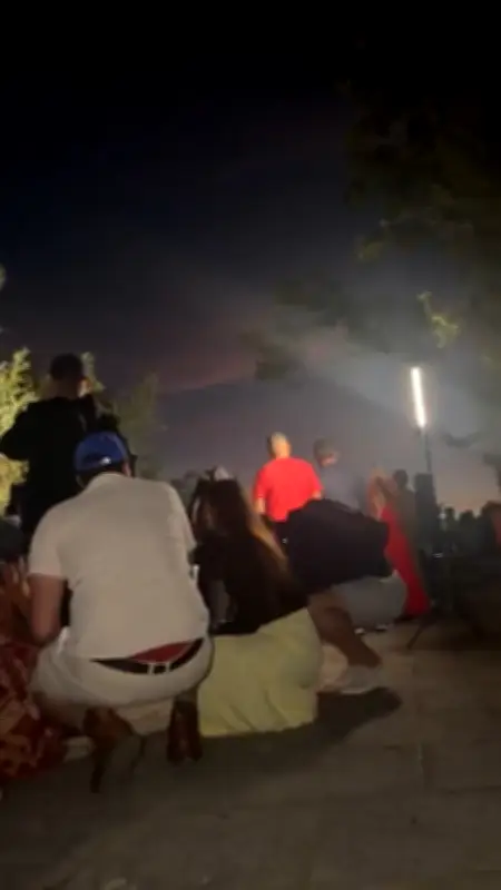 Turistas ficam presos em tiroteio no Mirante Santa Marta, no Rio