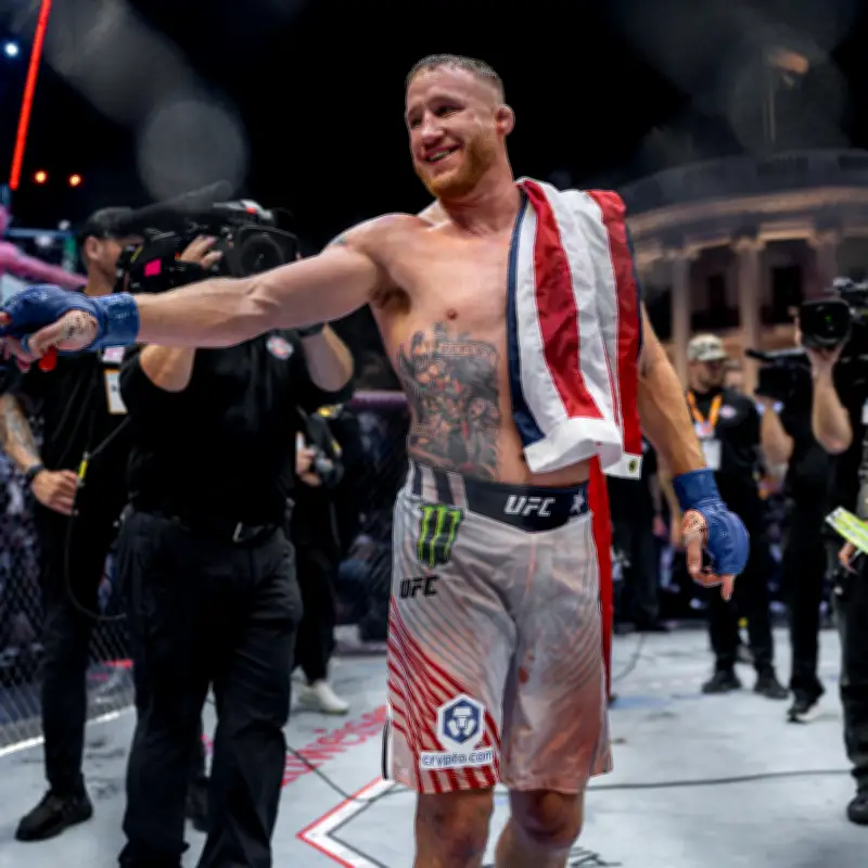 UFC na Casa Branca: nocautes em todas as lutas e zebra no cinturão
